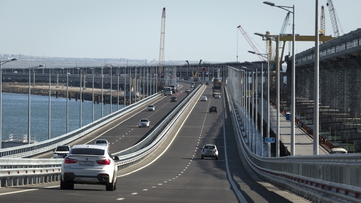 Ситуация на Крымском мосту 3 июля 2024: есть ли пробки на переправе?