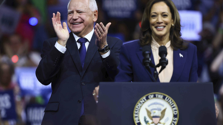 Для меня смешно было представить! - Напарник Камалы Харрис привёл странный аргумент против Трампа