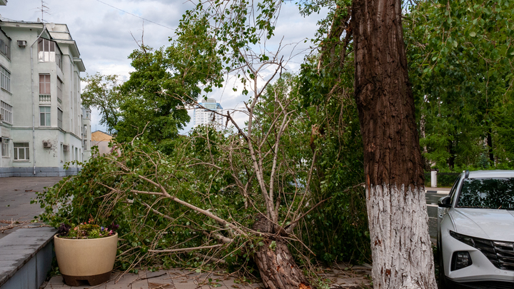 Смертоносный ураган в Поволжье: 76 человек пострадали. Есть жертвы