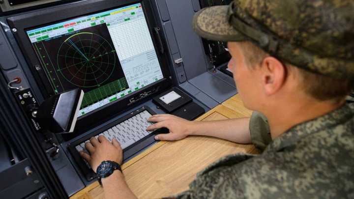 Войска ПВО и РЭБ отразили ночную атаку 20 украинских беспилотников на Крым
