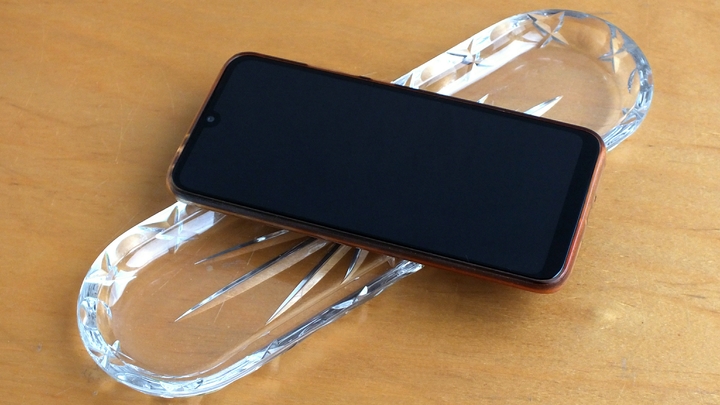 Новосибирцы массово пожаловались на отключение смартфонов Xiaomi и POCO