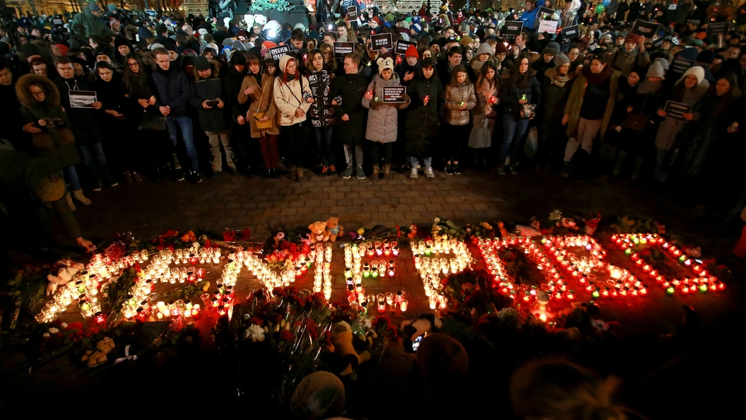 Борьба вопреки: Выпрыгнувший из ТРЦ Зимняя вишня мальчик начал ходить Борьба вопреки: Выпрыгнувший из ТРЦ Зимняя вишня мальчик начал ходить