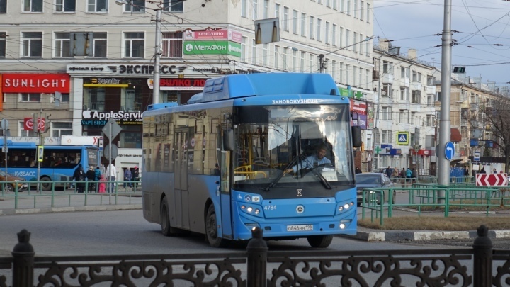 Мэр Новокузнецка извинился перед горожанами за духоту в автобусах