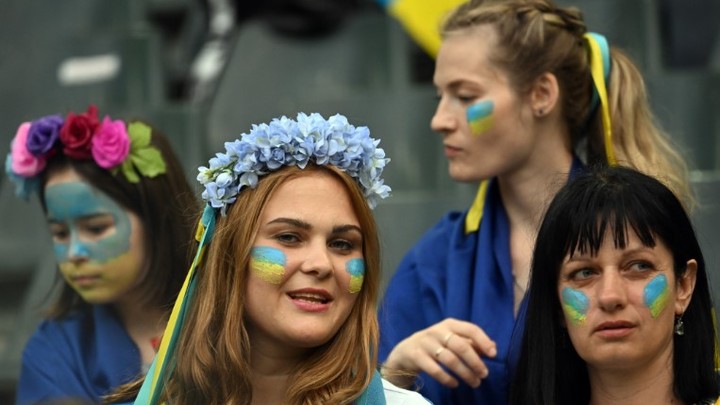 Британия готова выслать украинских беженцев в Руанду. Захарова: И это не шутка