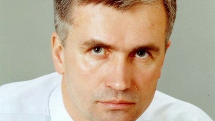 «Герой-любовник»: сотрудница муниципалитета «Лиговка-Ямская» написала песню начальнику