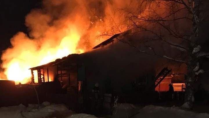 В Камешково из-за неисправной печи в частном доме сгорели пожилые мужчина и женщина