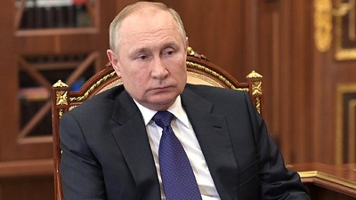 Задачи решают только профессиональные военные: Путин о спецоперации на Украине