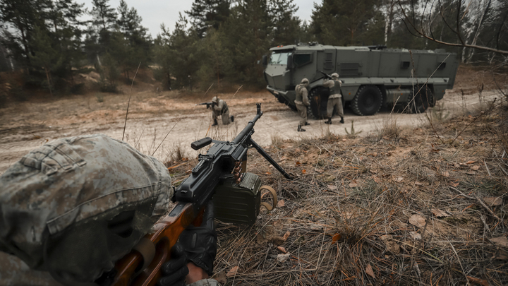 Украинские боевики начали закапываться под землю, как когда-то бандеровцы
