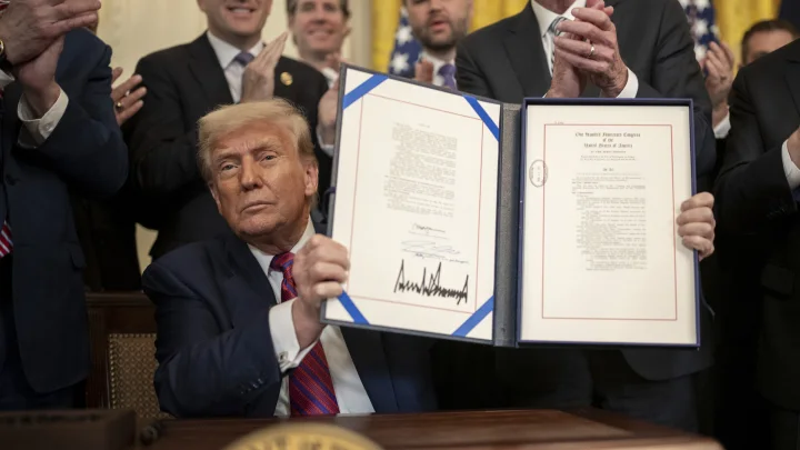 The Washington Post: США стали больше зависеть от России из-за пошлин Трампа The Washington Post: США стали больше зависеть от России из-за пошлин Трампа