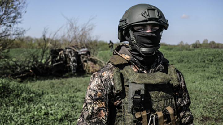 Двое русских снайперов сошлись в дуэли с двумя военнослужащими ВСУ