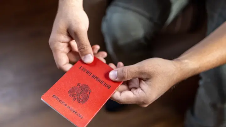 Совфед повысил штрафы за забывчивость о военкомате при переезде