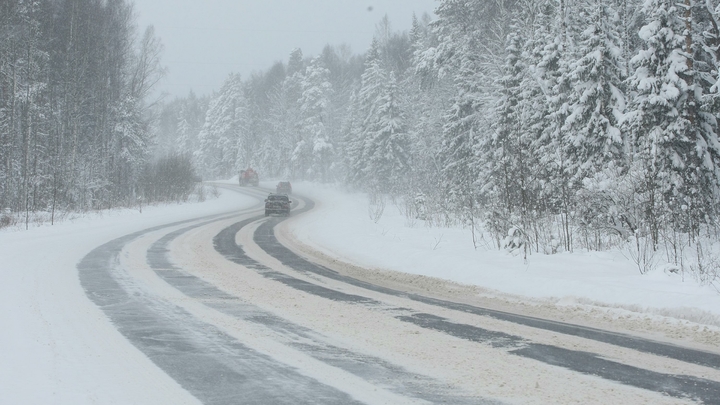 В Башкирии из-за снегопада произошла массовая авария. Есть погибшие