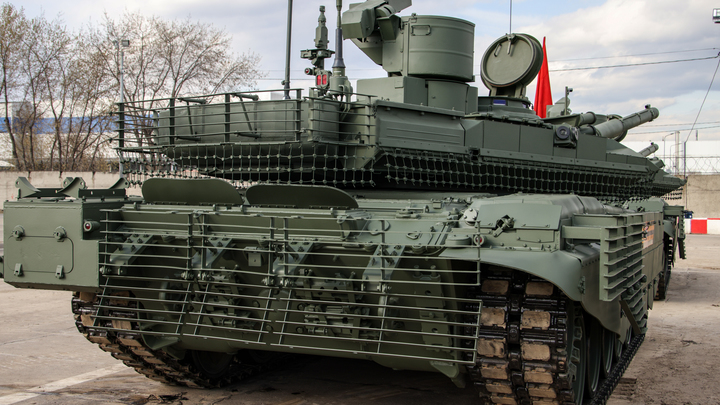 Боевики ВСУ зарываются в землю при виде русских танков, Перун поделился подробностями
