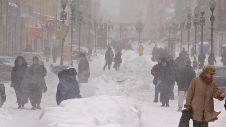 Сам дошёл до консьержа и попросил помощь: Сугроб спас жизнь москвича