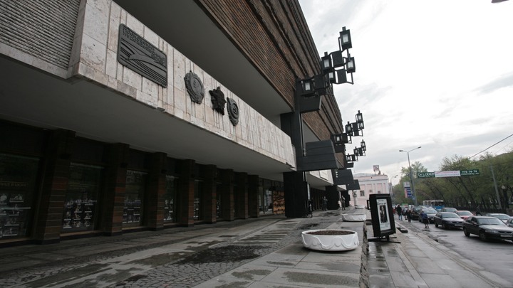 Солдат Бровкин так и не узнал об увольнении: Сгубили слава и алкоголь