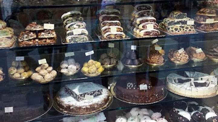 Сладкоежкам придется экономить – цены на сладкие товары подскочат