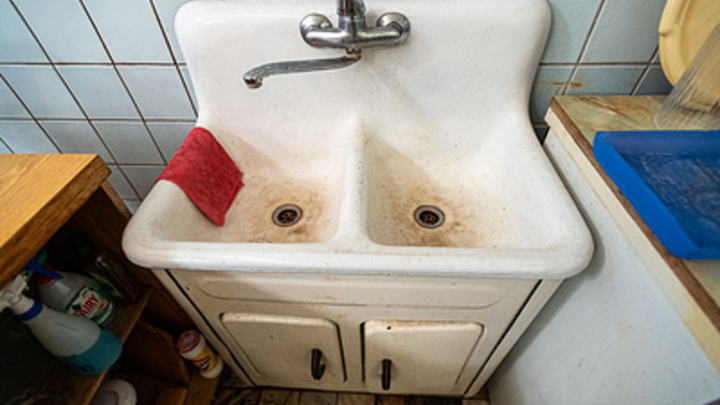 Четыре дома и две школы в Чите на полдня оставят без воды