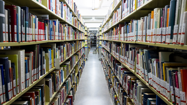 Надпись в библиотеке Якутии довела блогера до слёз: Кричать можно