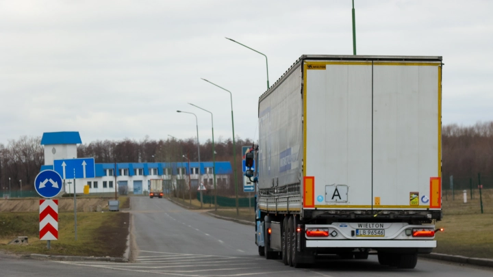 Пусть губернатор приезжает!: пенсионеры в Ростовской области заставили чиновников пойти на уступки