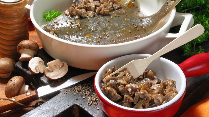 Как очистить сосуды от ядов: Врач назвала три простых продукта, которые помогают продлить молодость