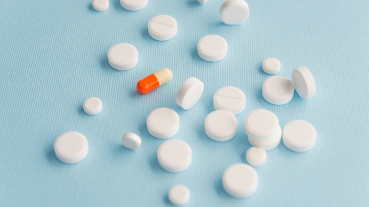 Самые опасные таблетки: После доктора Мясникова предупредил и Кондрахин - не играйте в русскую рулетку