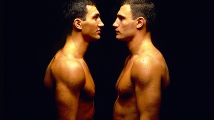 Мэр Киева Виталий Кличко записал брата в тероборону Украины: Ещё один доброволец