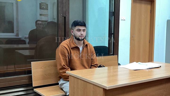 В Москве арестовали оскорблявшего русских девушек блогера Раджабзоду
