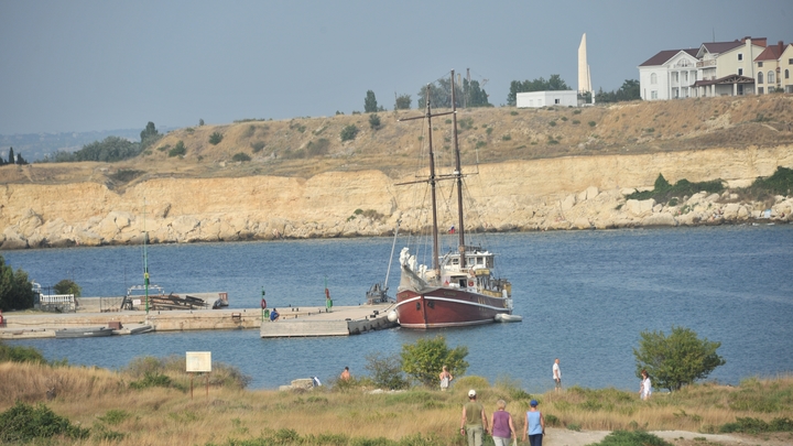 Дурак думкой богатеет: Киев официально расписался в беспомощности по Крыму