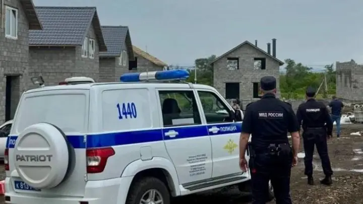 Полицейские в Челябинской области отправили на родину мигрантов вместе с их детьми