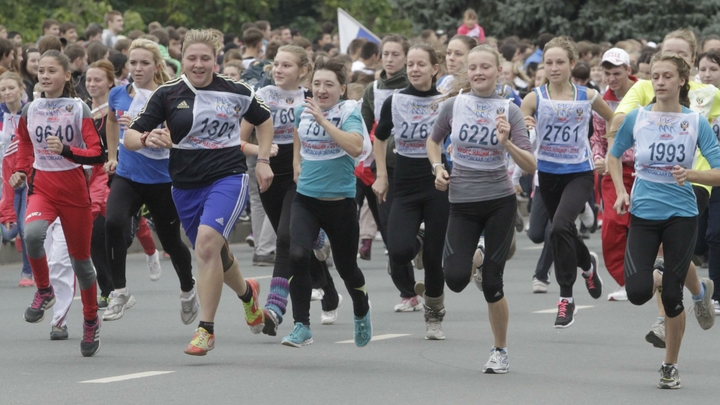 Пусть дети бегают: Доктор Комаровский развенчал миф об ортопедической обуви