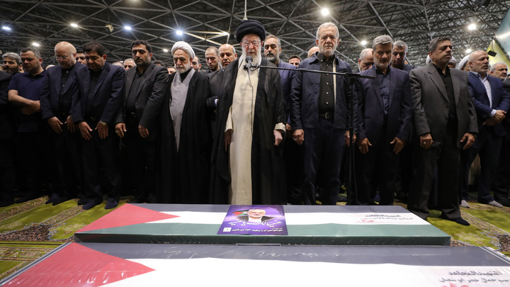 Враг должен ждать: В КСИР сообщили, когда последует ответный удар Ирана по Израилю за убийство Хании