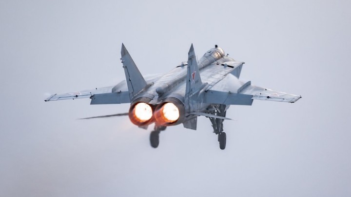 Русская армия смыкает авдеевский котёл: Что происходит на фронтах СВО