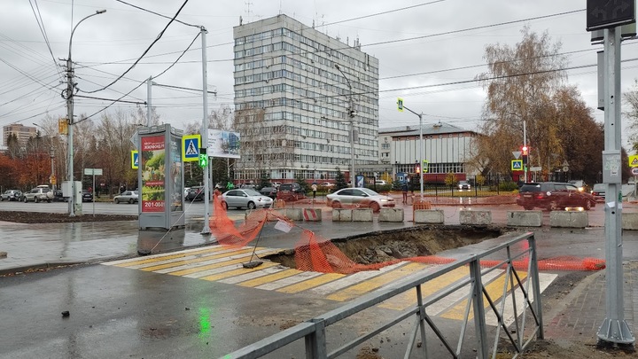 Пять крупных дорог сузили в Новосибирске до 20 ноября