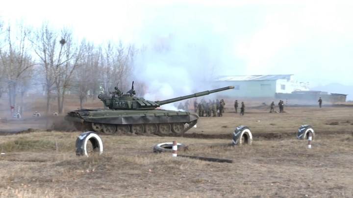 Мобилизованные забайкальцы учатся воевать с условным противником