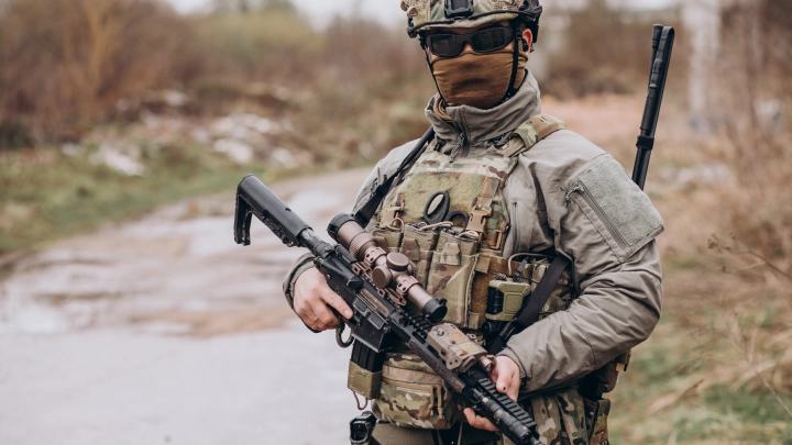 Наемники из ВСУ запугивают и нападают на украинских женщин