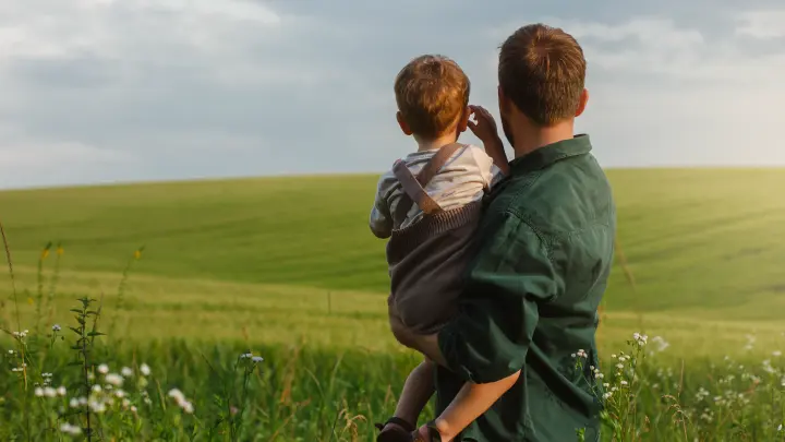 Папин капитал: в Госдуме предложили платить отцам по 500 тысяч