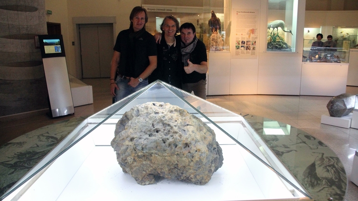 Астроном оценил вероятность смерти от метеорита: Ежесуточно выпадают десятки тысяч тонн осколков