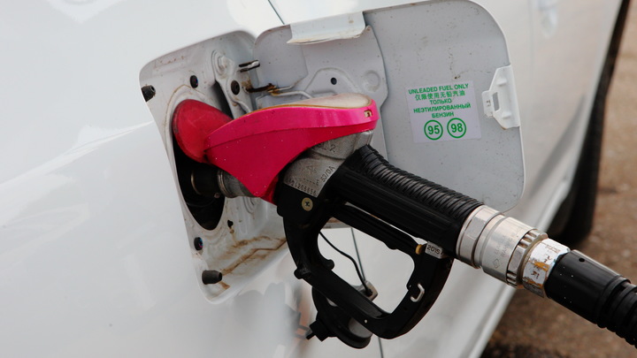 В Новосибирске нелегальные заправки прекратили работу перед проверкой властей