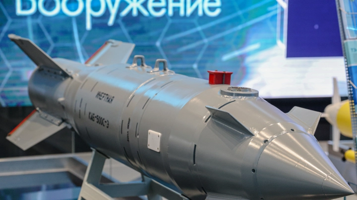 Новая песня про коварных русских: В Киеве создают интригу. Кто разрабатывает оружие для Москвы?