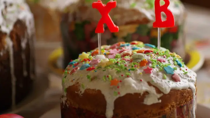 Михаил Иванов пожаловался на рестораны и магазины, продающие куличи до Пасхи