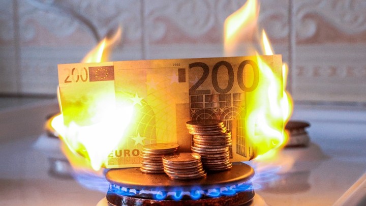 Евросоюз разрабатывает новый режим санкций против России. В ответ на дестабилизацию