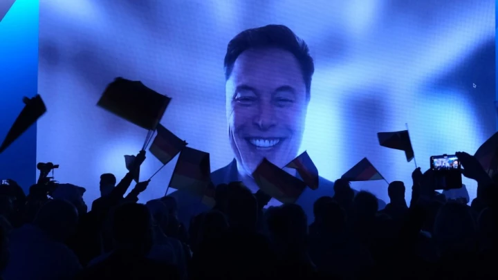 Слишком знакомо и зловеще: Туска возмутили слова Маска о нацистах