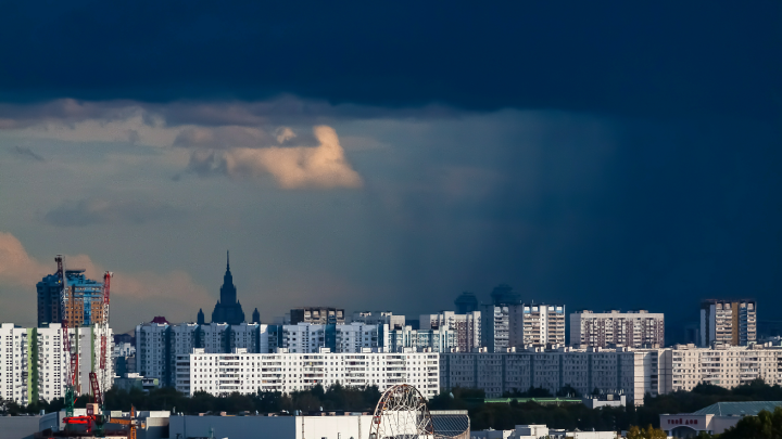 Русские дошутились про лето. Европу – на прожарку. А что случилось с погодой в России?