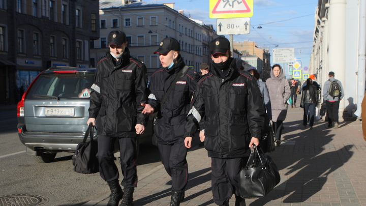 Более 50 нелегалов доставлены в полицию после рейда во Фрунзенском районе