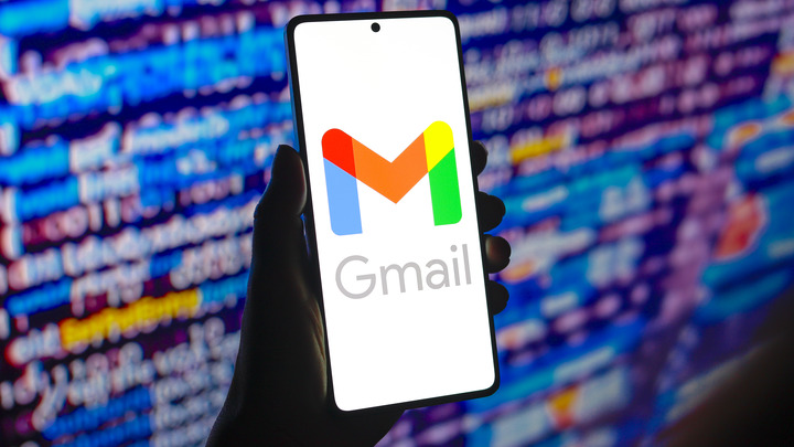 Минцифры не будет отключать от «Госуслуг» аккаунты, привязанные к Gmail