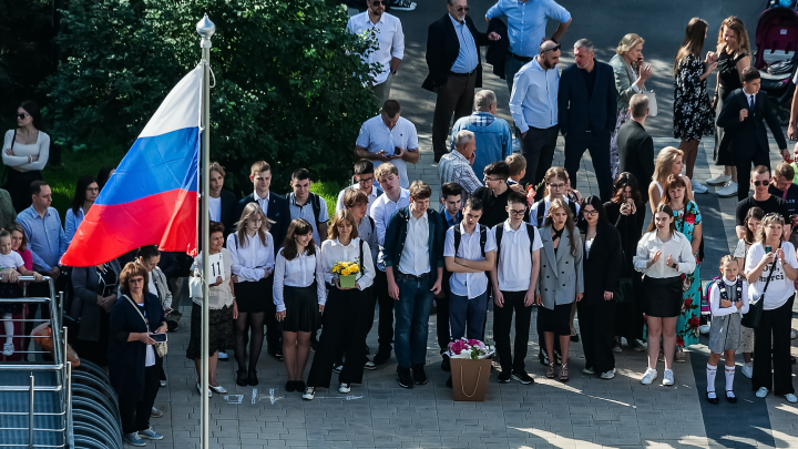 Обмороки на линейке в Нижнем Новгороде 1 сентября: что случилось?