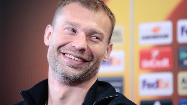 Бывший футболист сборной унизил русских, призвав играть за границей: Не важно, за какую страну