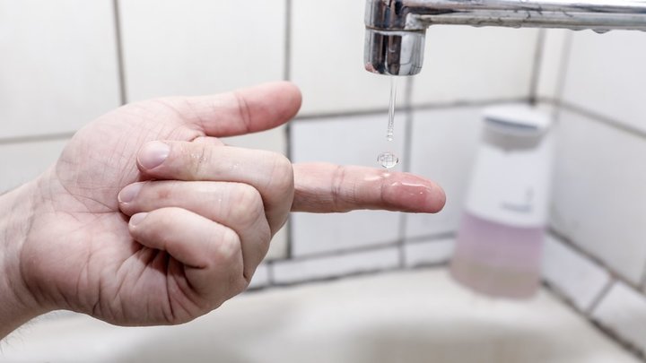 Ее и так нет: В Геленджике поставщик воды хотел поднять тарифы на воду в два раза