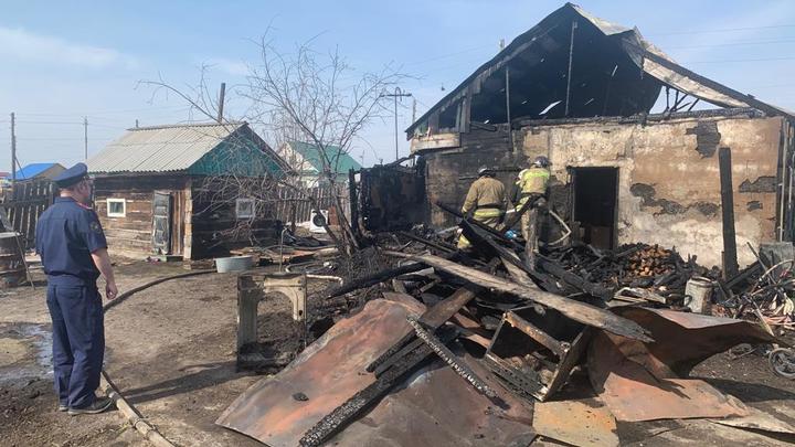 Восьмилетняя девочка погибла на пожаре в Новосибирской области