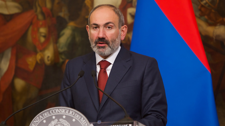 Армяне не на шутку удивились, узнав, с кем Пашинян провёл долгожданную встречу: Хозяева приехали